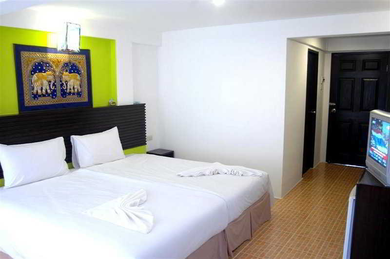 Baboona Beachfront Living Pattaya Εξωτερικό φωτογραφία